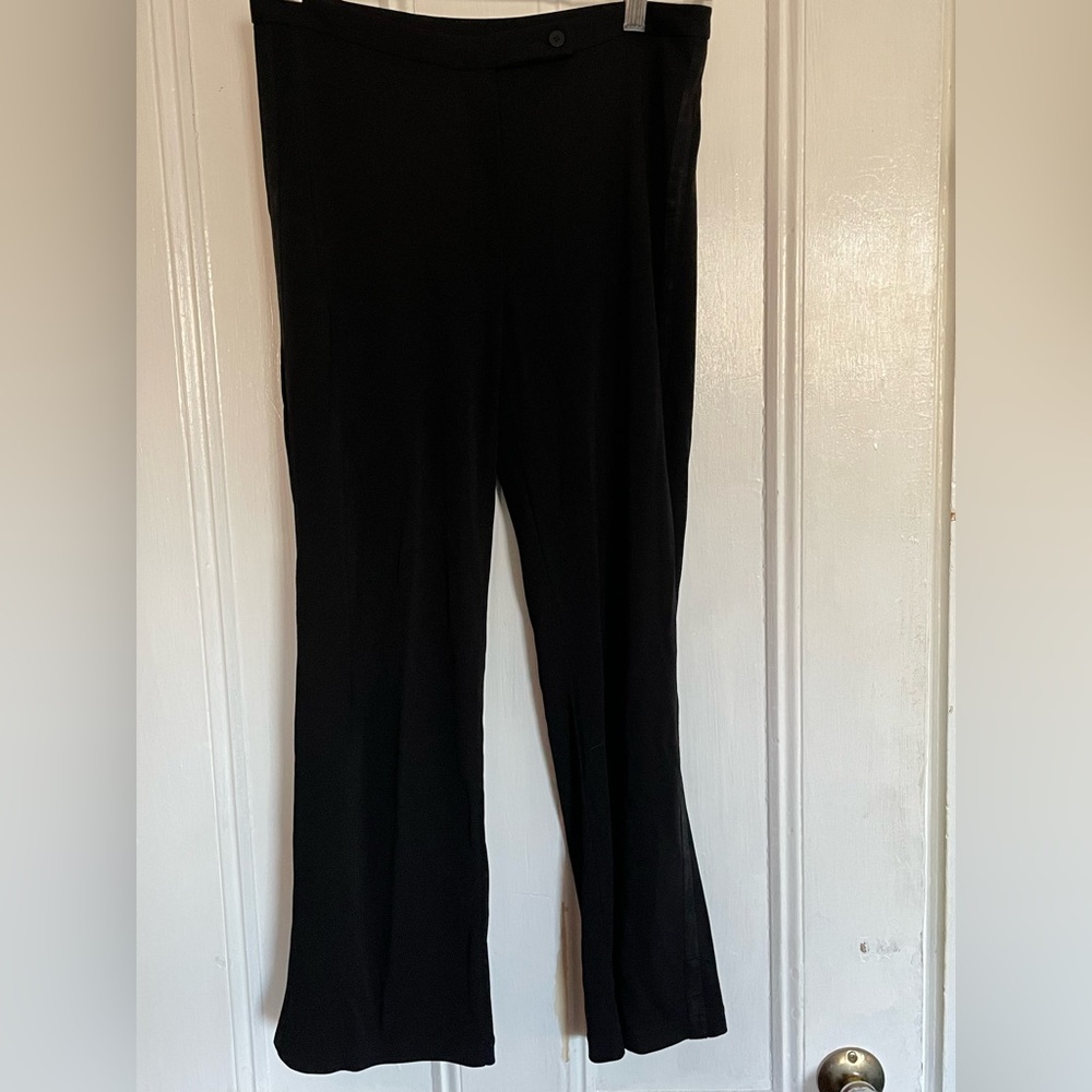 DKNY black cropped pants size Medium